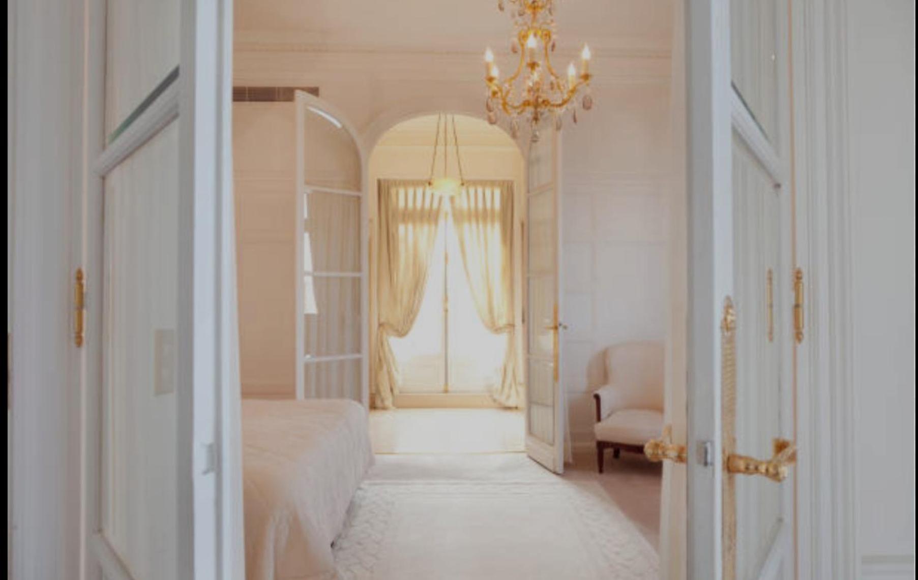 Empress Madani Palace Hotel Суррей Экстерьер фото